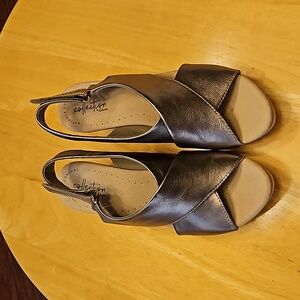 Clarks Collection Cammy Pearl Wedge Size 8.5